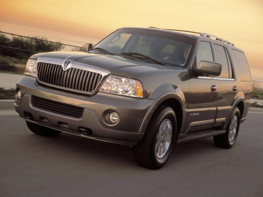  Lincoln Navigator 2002 года  (фото 1 из 16)